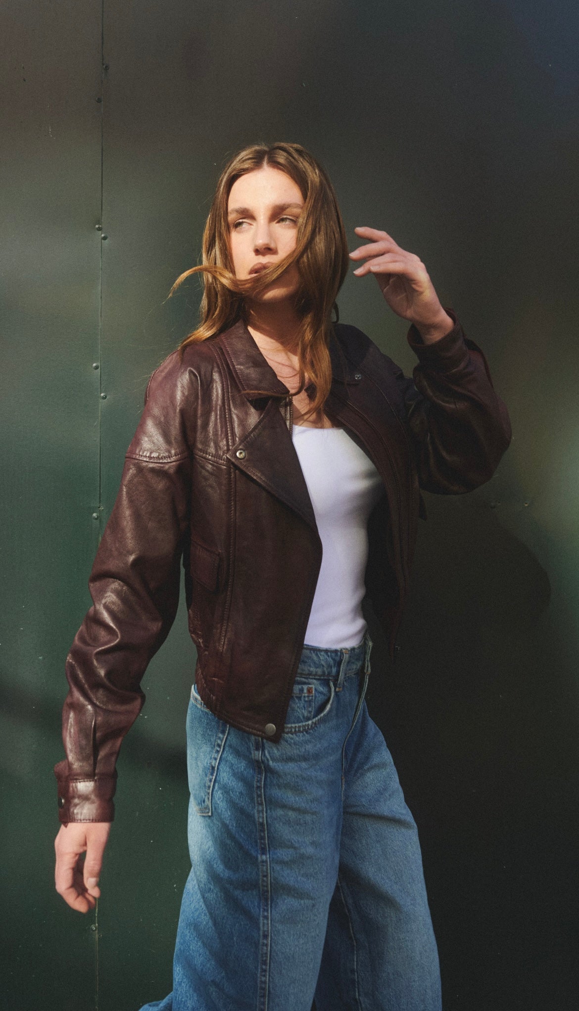 BOMBER DE CUERO BURDEO