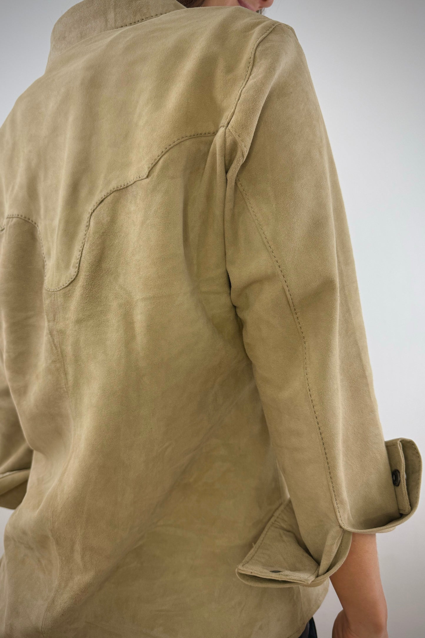 Camisa de Gamuza Taupe