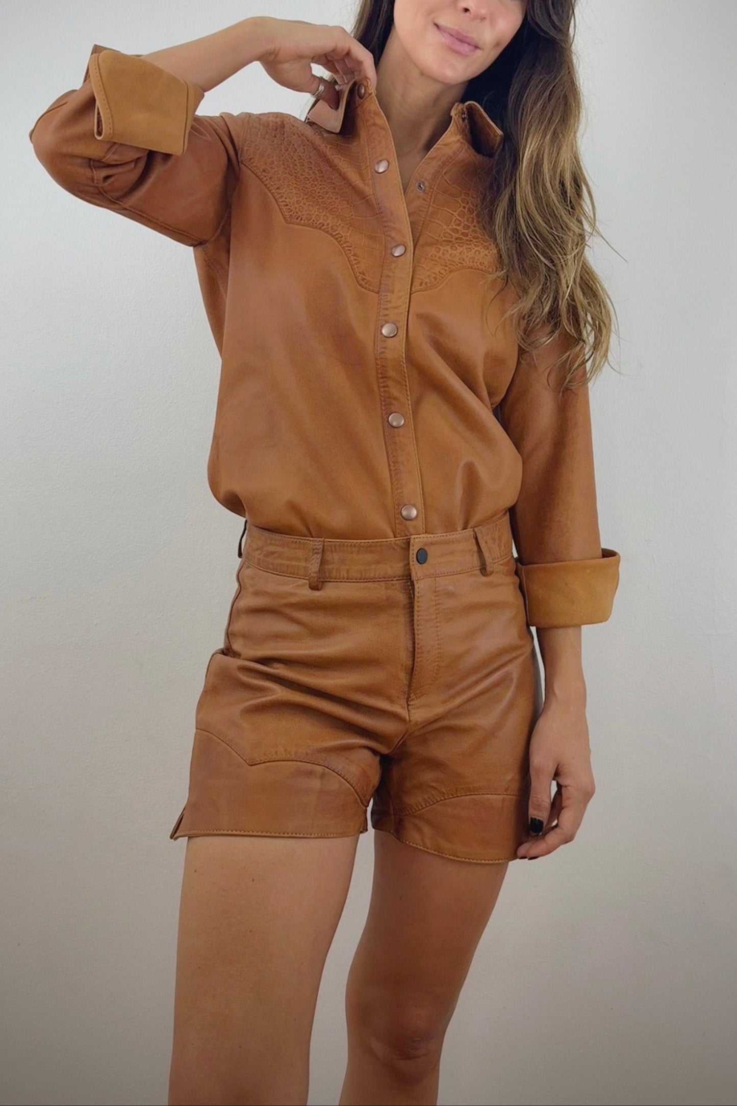 Camisa de cuero color Camel