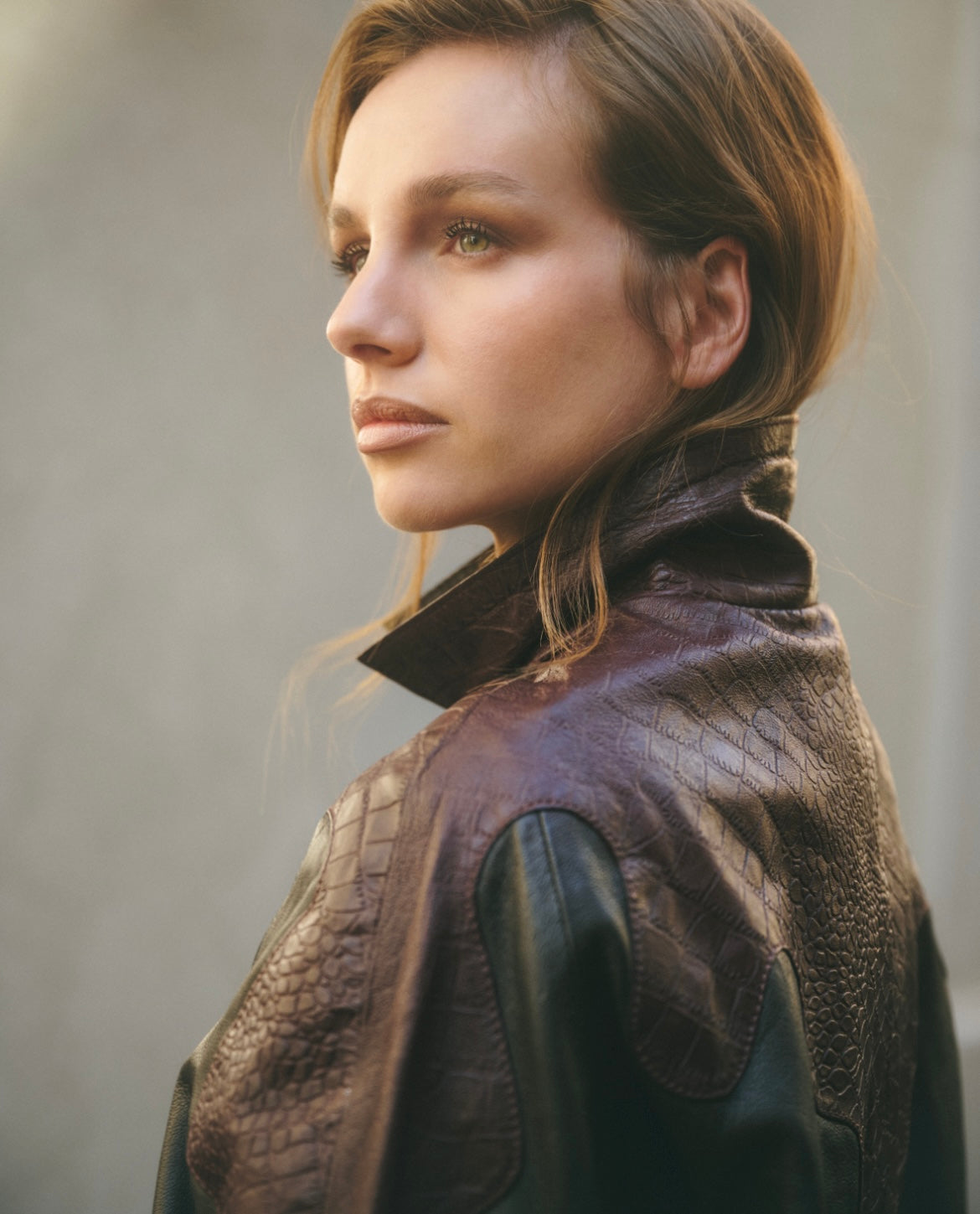 CHAQUETA DE CUERO CROCO CHOCOLATE