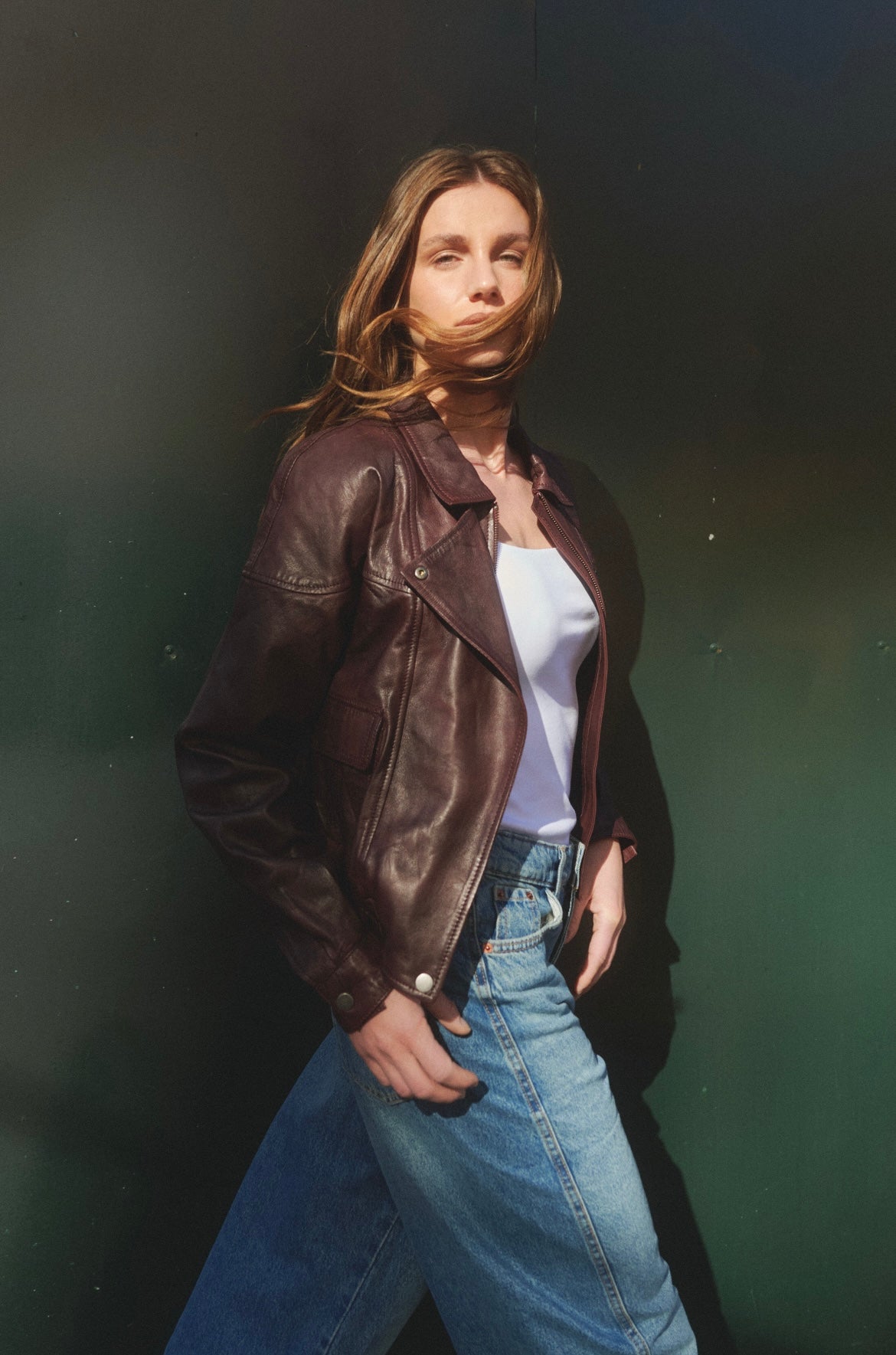 BOMBER DE CUERO BURDEO