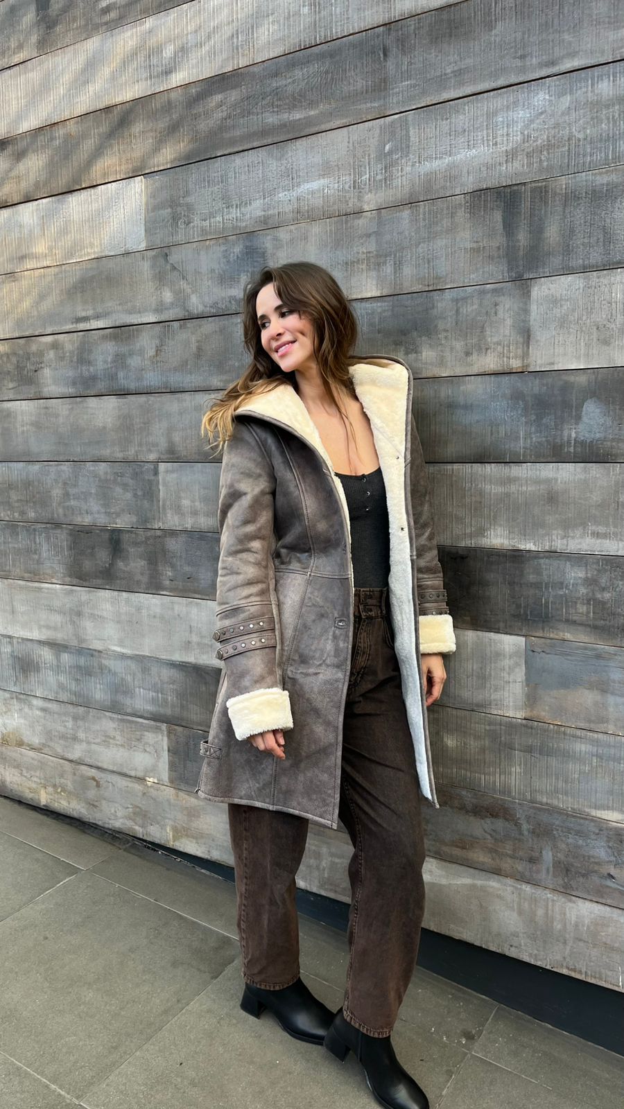 Gamulán Café 100% cuero ovino. ¡SAMPLE SALE! (sin cambios ni devoluciones)