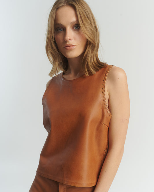 Polera de cuero Camel