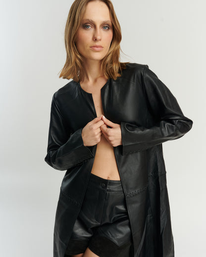 Capa larga 100% cuero negra