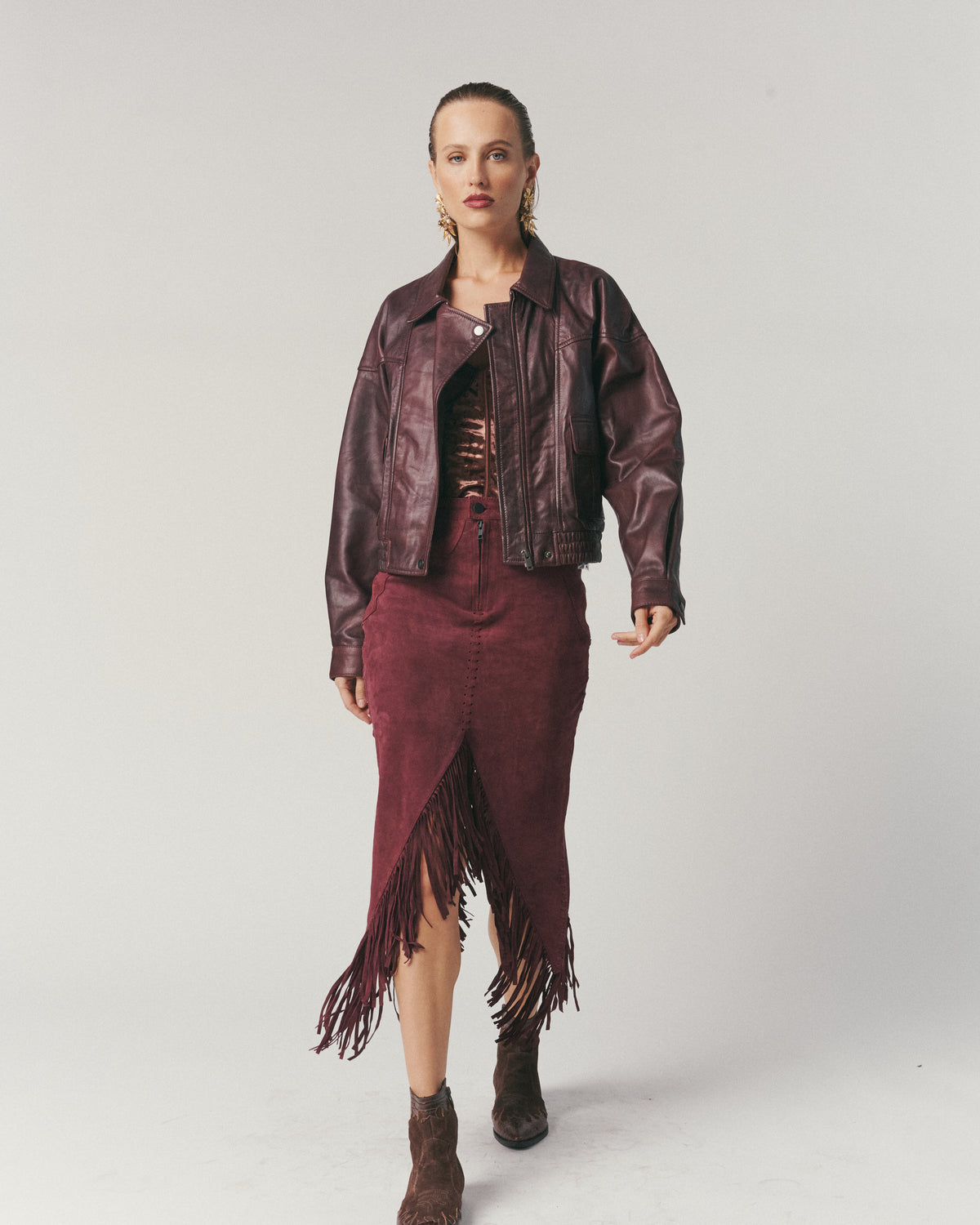 Bomber Cuero Burdeo — Fit Oversized | 100% Cuero Ovino HER